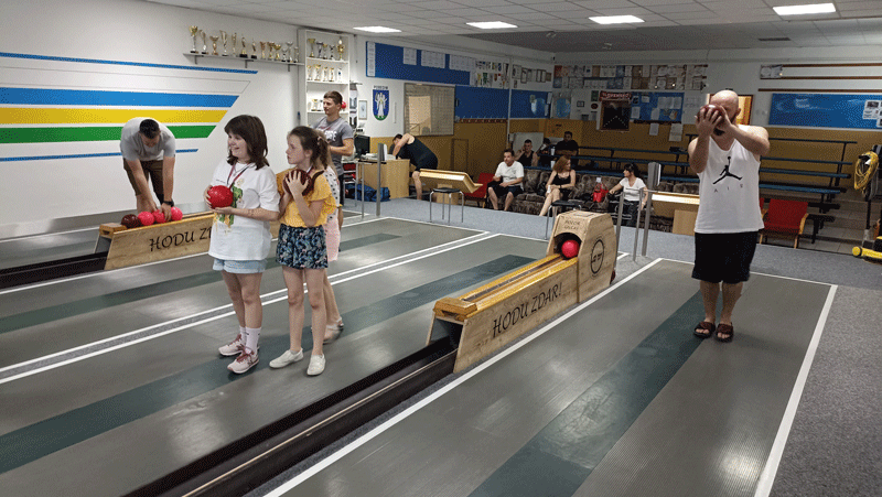 PREMATLAK-sportovy-den-bowling.png